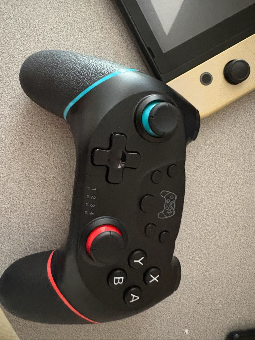 Black Wireless Game Controller