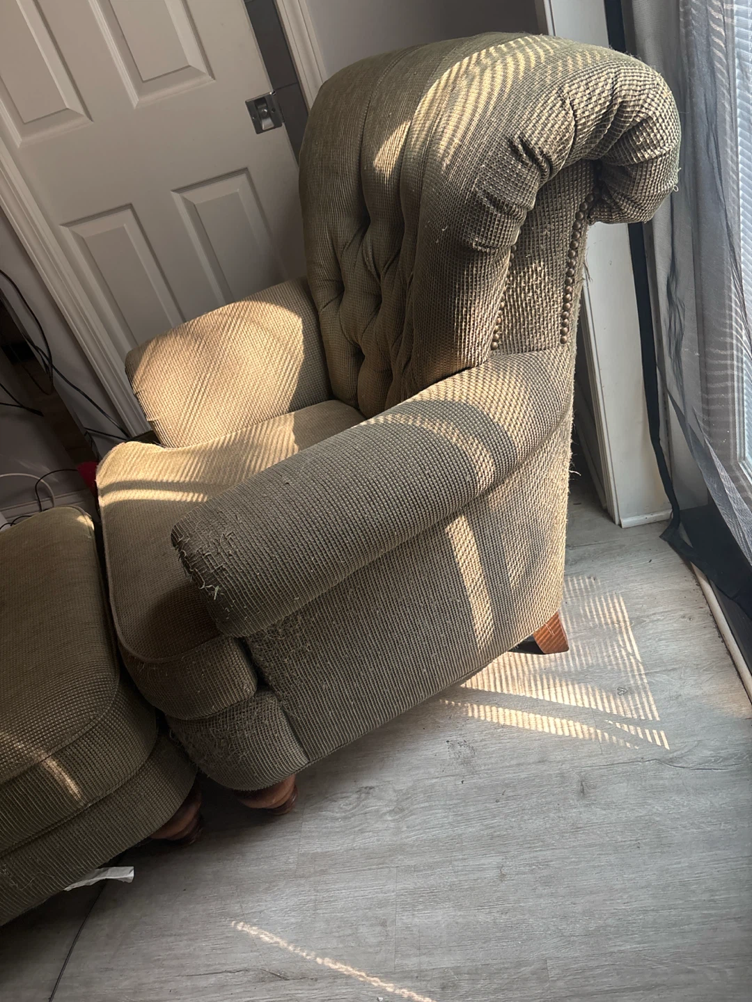 Green Flexsteel chair with ottoman - photo 2