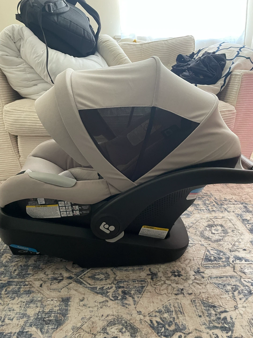 Maxi-Cosi Infant Car Seat Base and Carrier - photo 4