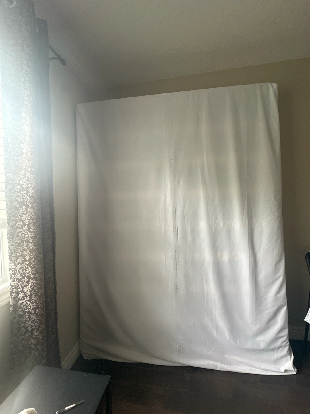 Free Box spring queen size