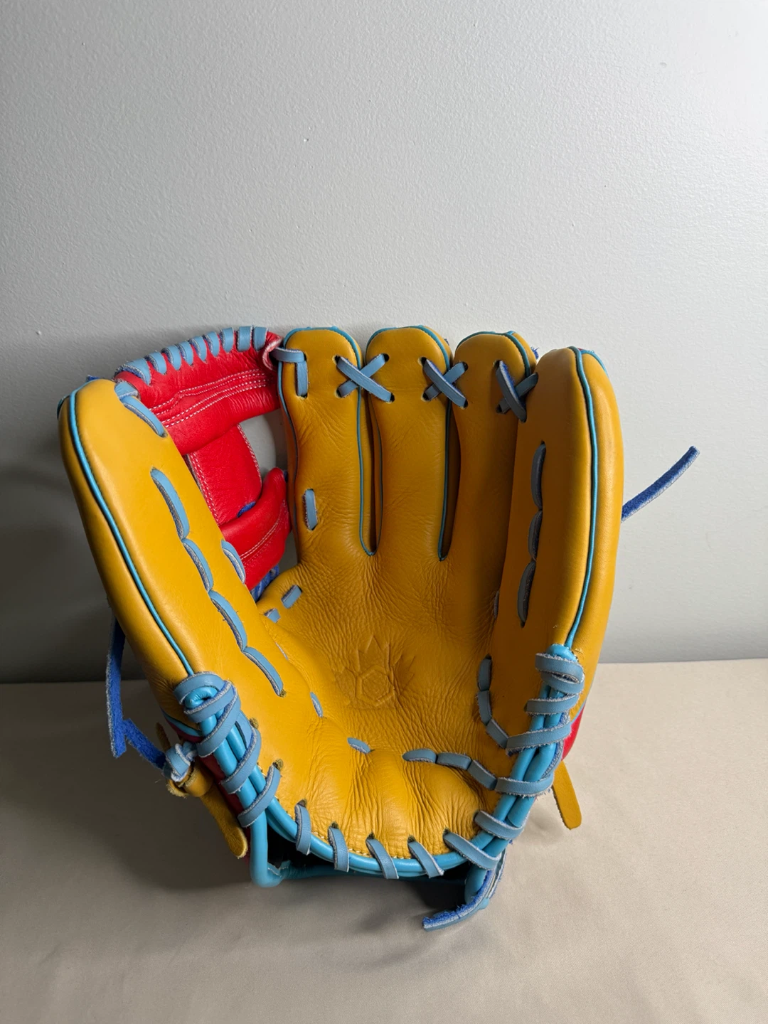 Handmade Leather Softball/Baseball Glove – Left Hand Throw