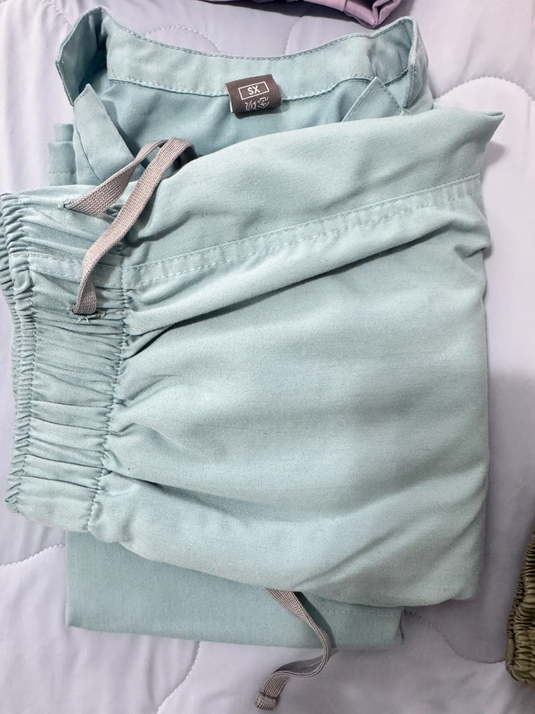 Women's XS Scrub Set - 4 Colours - photo 2