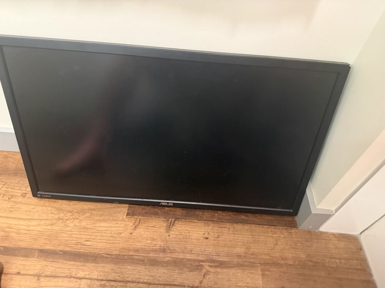 ASUS VP28U 28-inch LCD Monitor