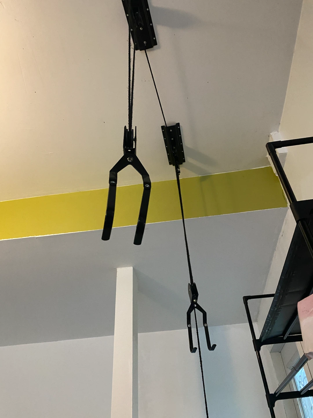 Universal Bike Hoist - photo 3