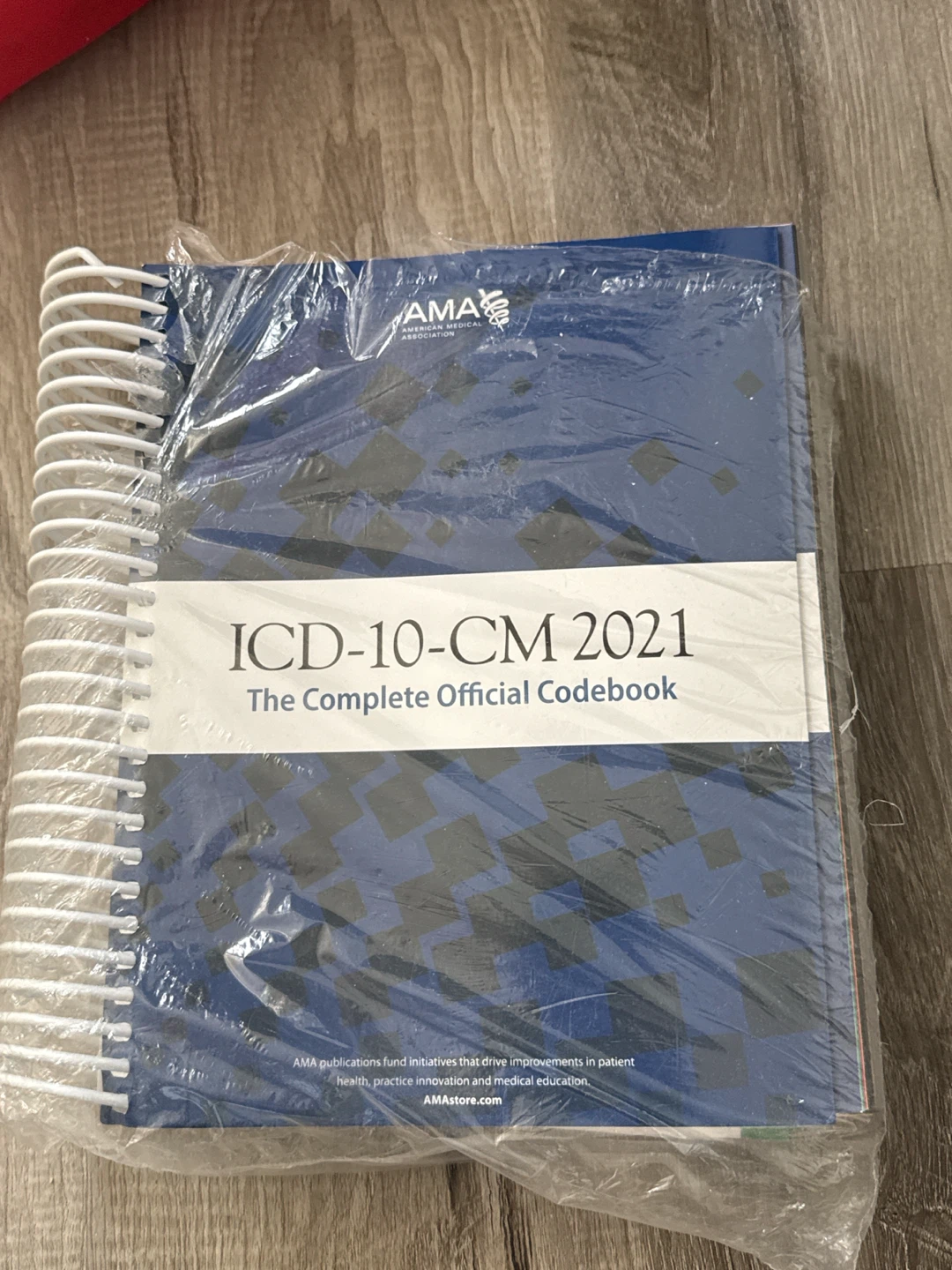 AMA ICD-10-CM 2021 The Complete Official Codebook