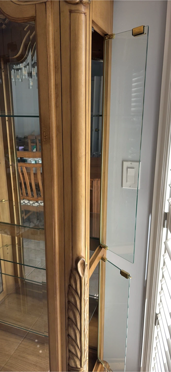 Display Cabinet with Glass Doors - photo 3