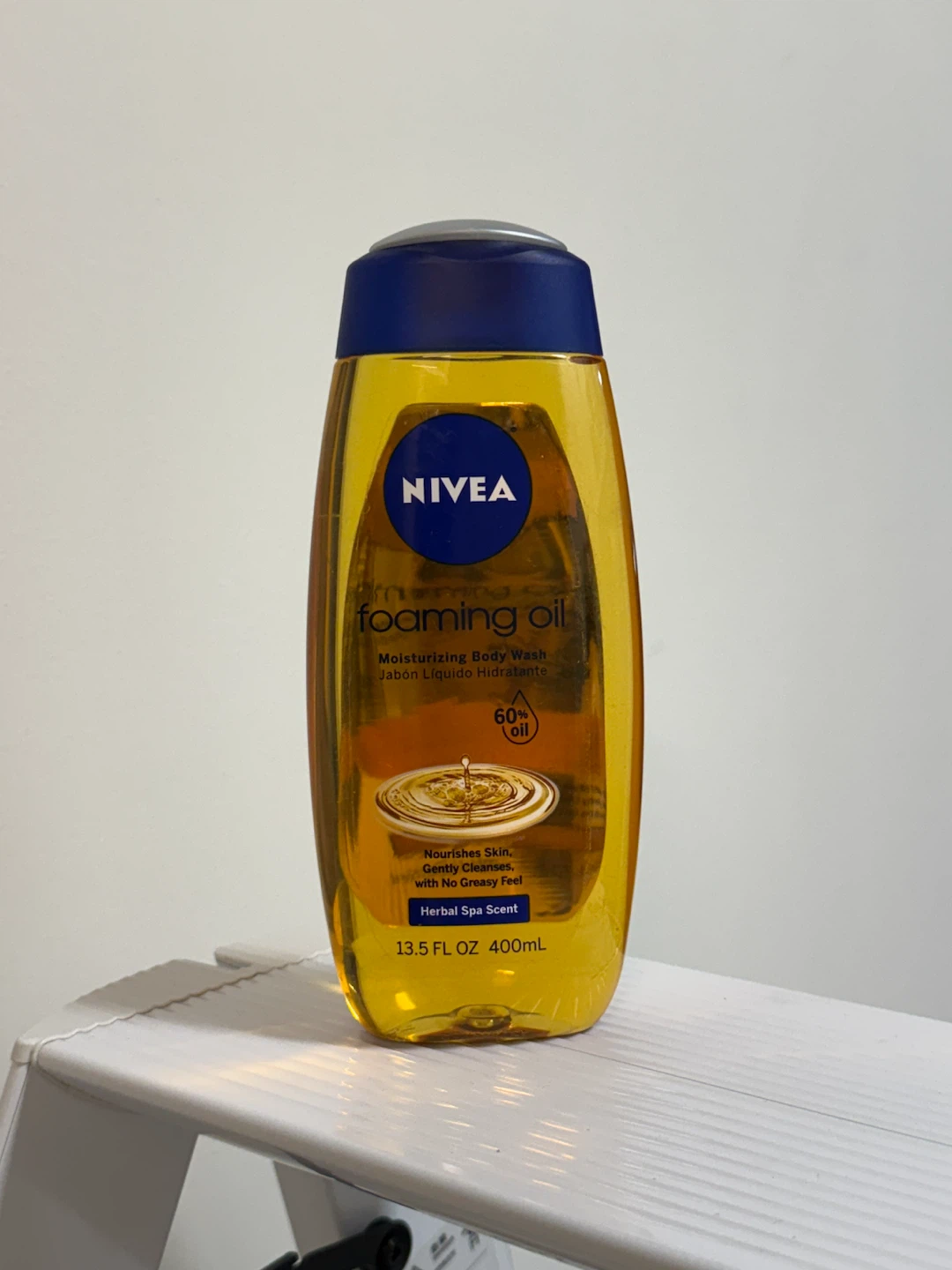 Nivea Foaming Oil Moisturizing Body Wash - photo 2