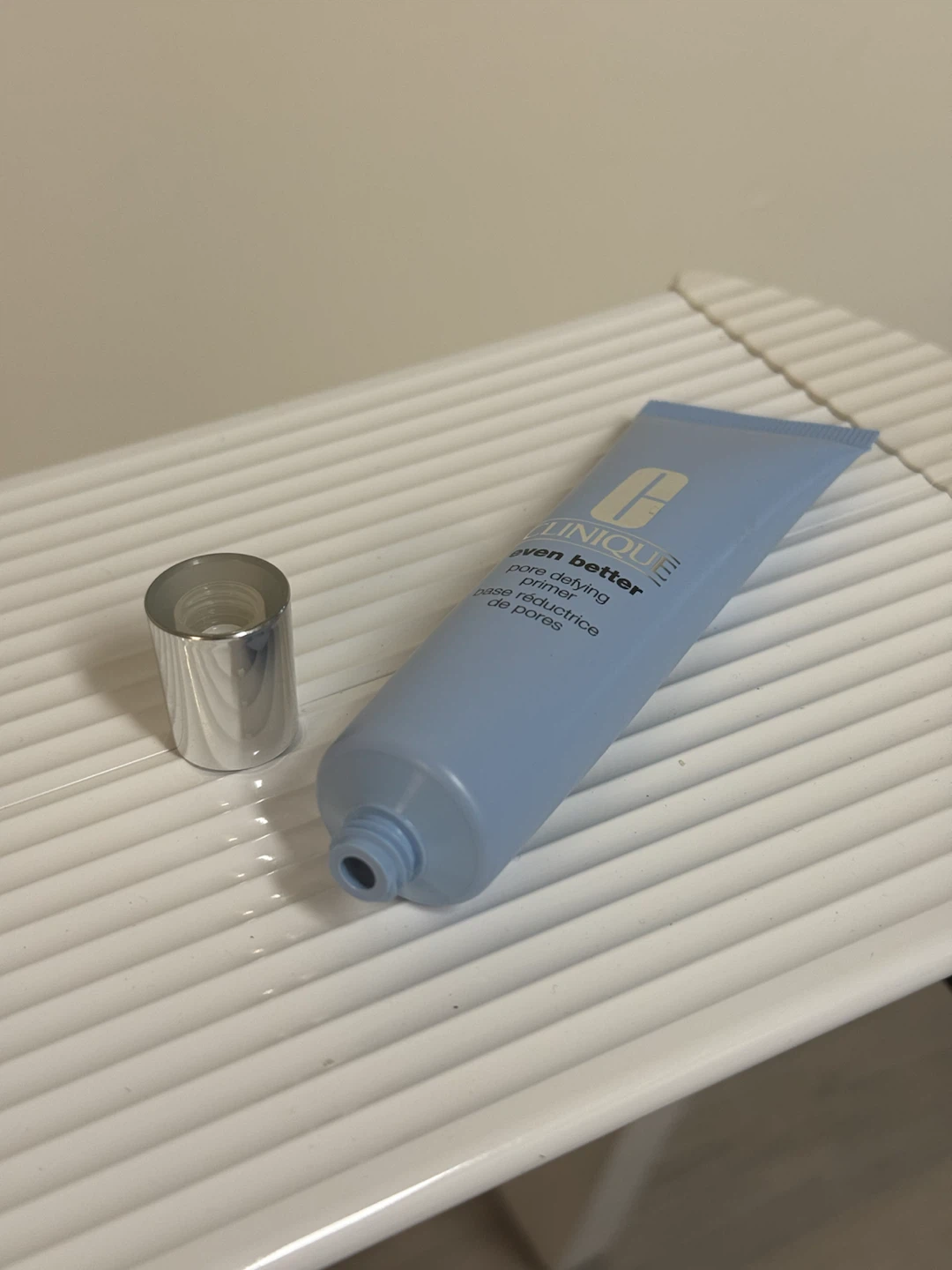 Clinique Even Better Pore Defying Primer - photo 2