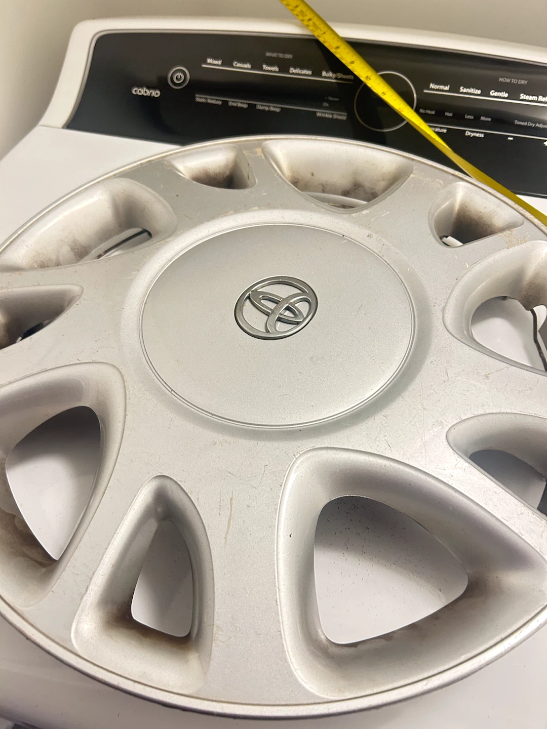 Toyota Hubcap / Wheel Cover