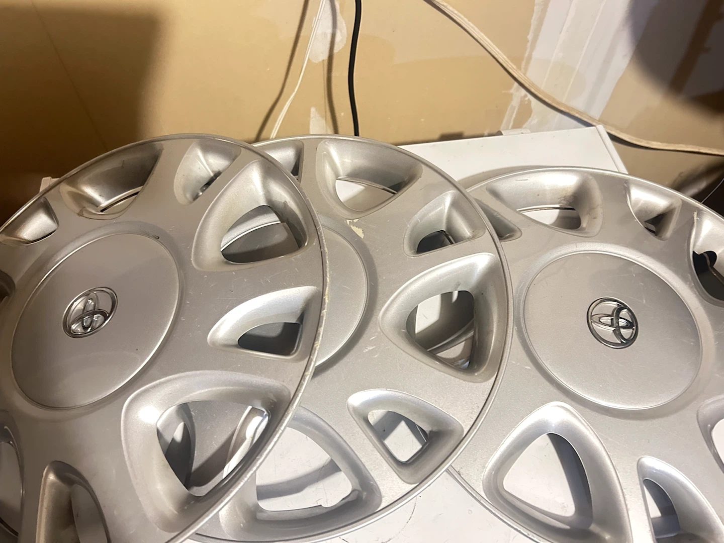 Toyota Hubcap / Wheel Cover - photo 2