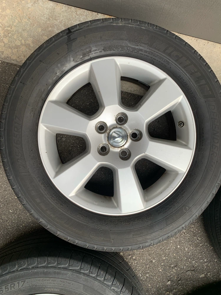 Michelin Defender T+H Tires with Rims - photo 2