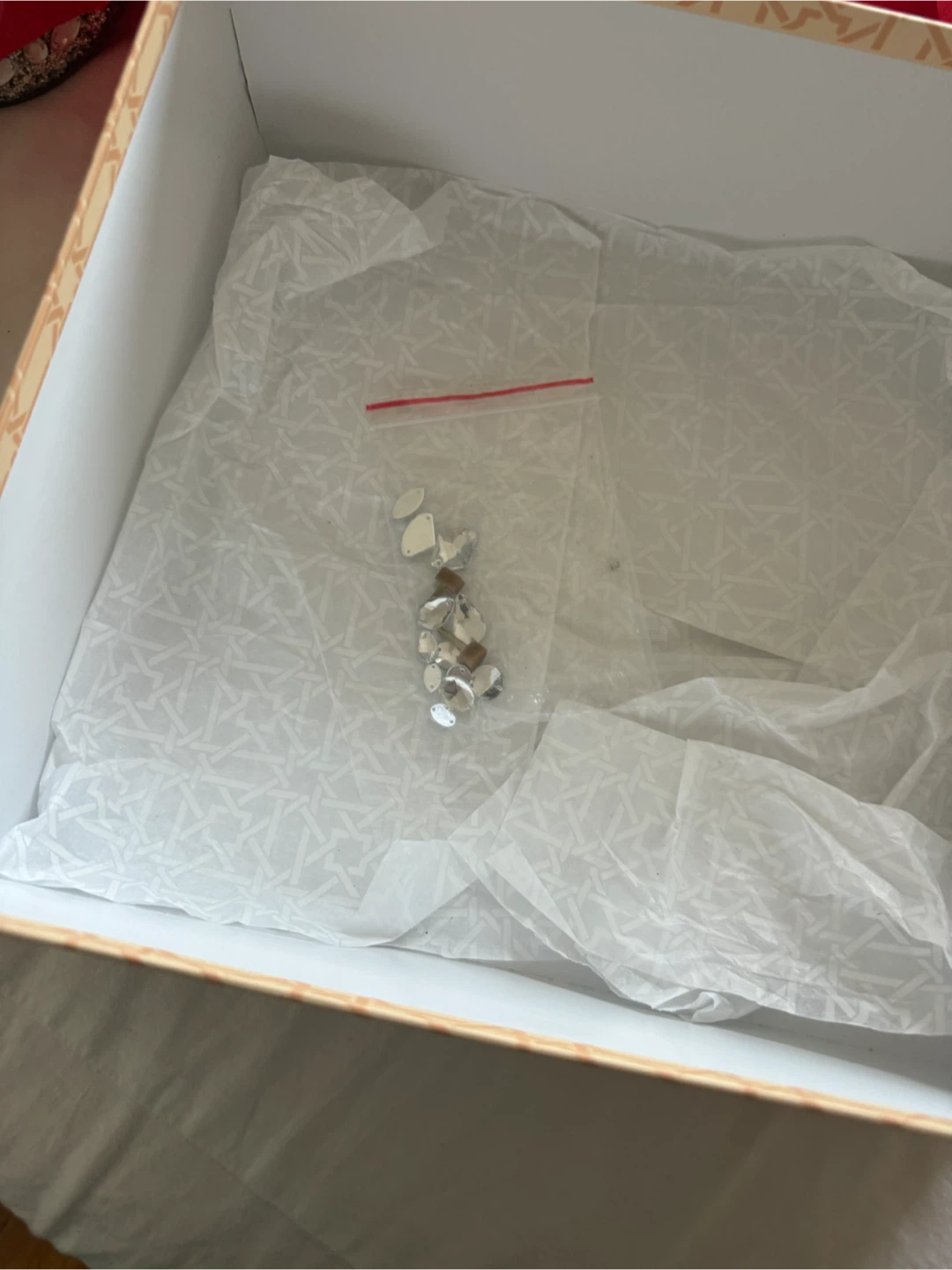 Badgley Mischka Silver Glitter Heels Size 9.5 - photo 3