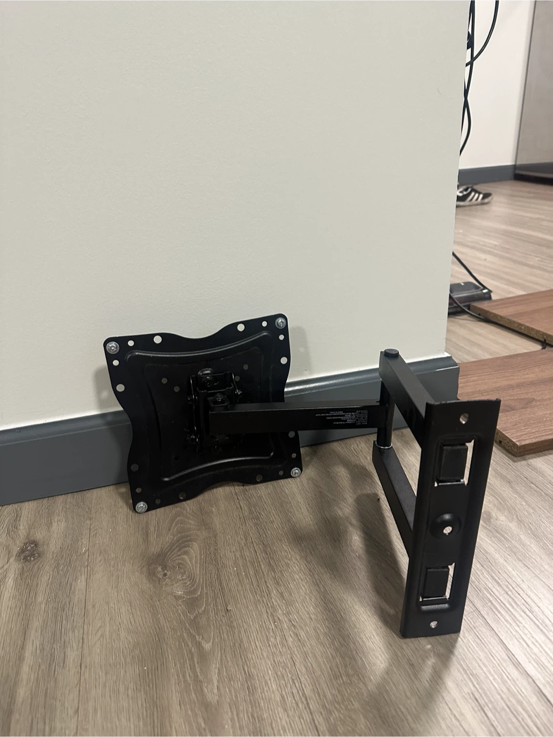 Adjustable TV Wall Mount