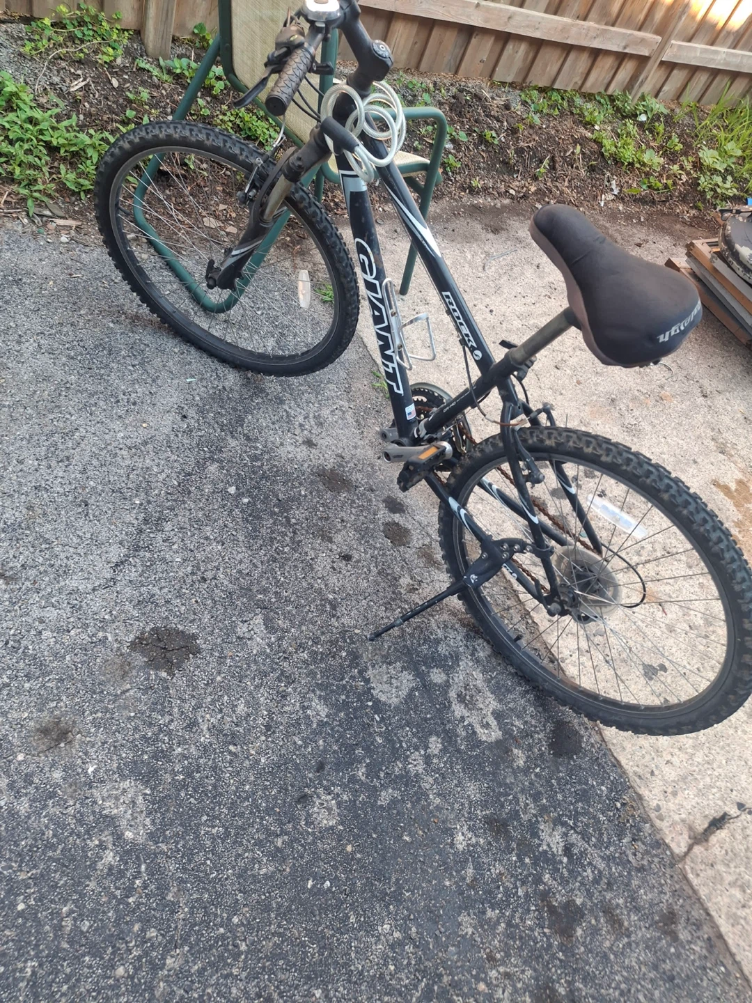 Giant Rock 6 Mountain Bike
