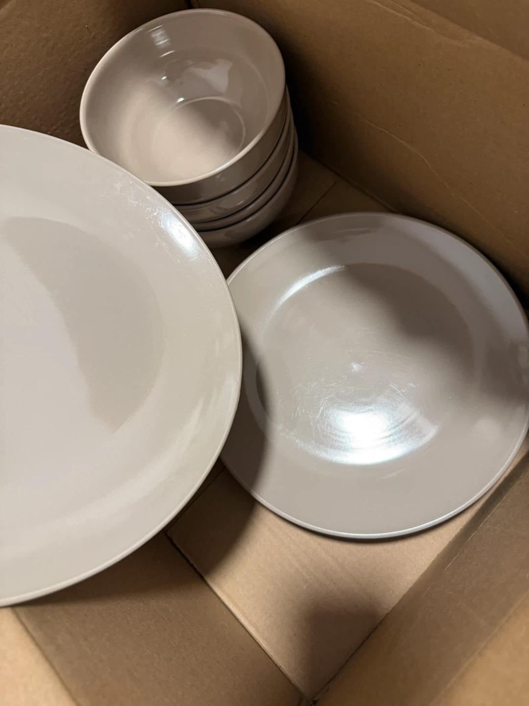 Brown ceramic bowls and plates - photo 3