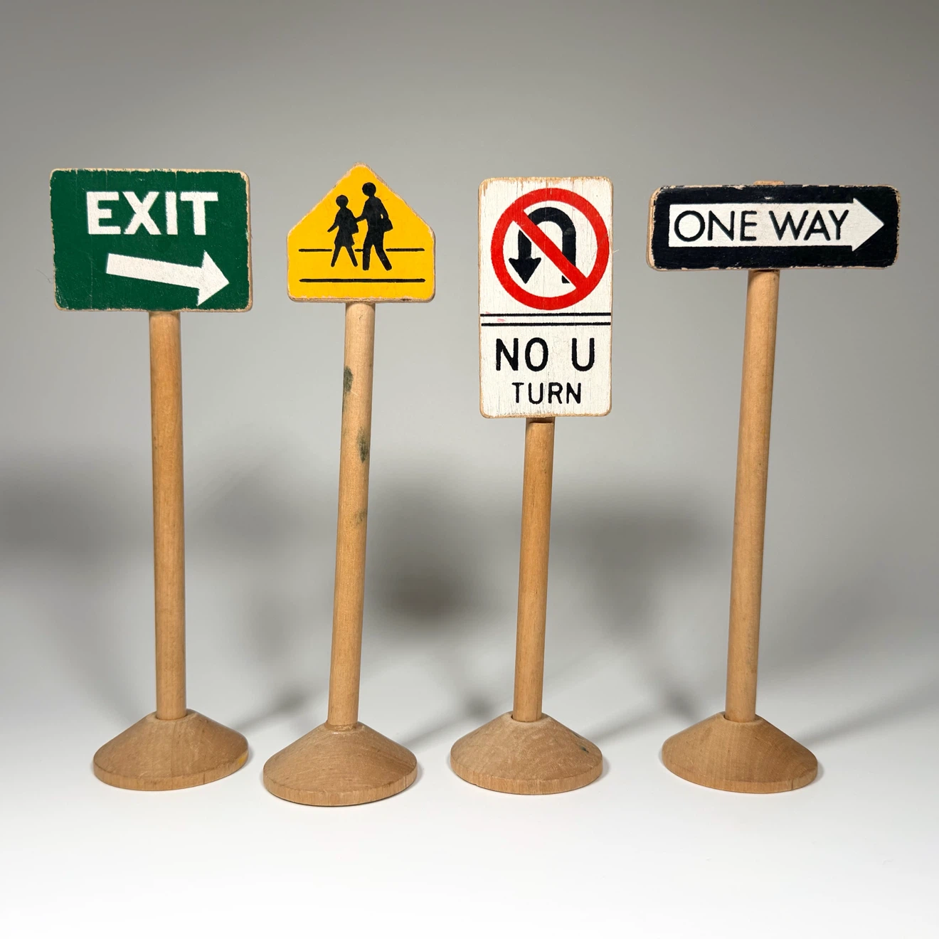 13x Vintage Wooden Toy Street Signs - photo 3