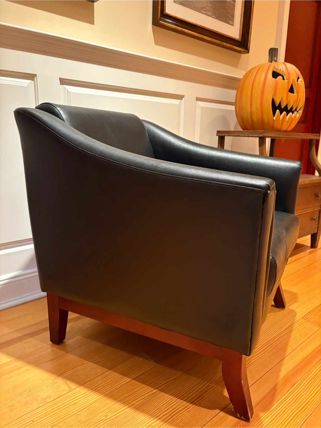 Black Leather Accent Chair - photo 2