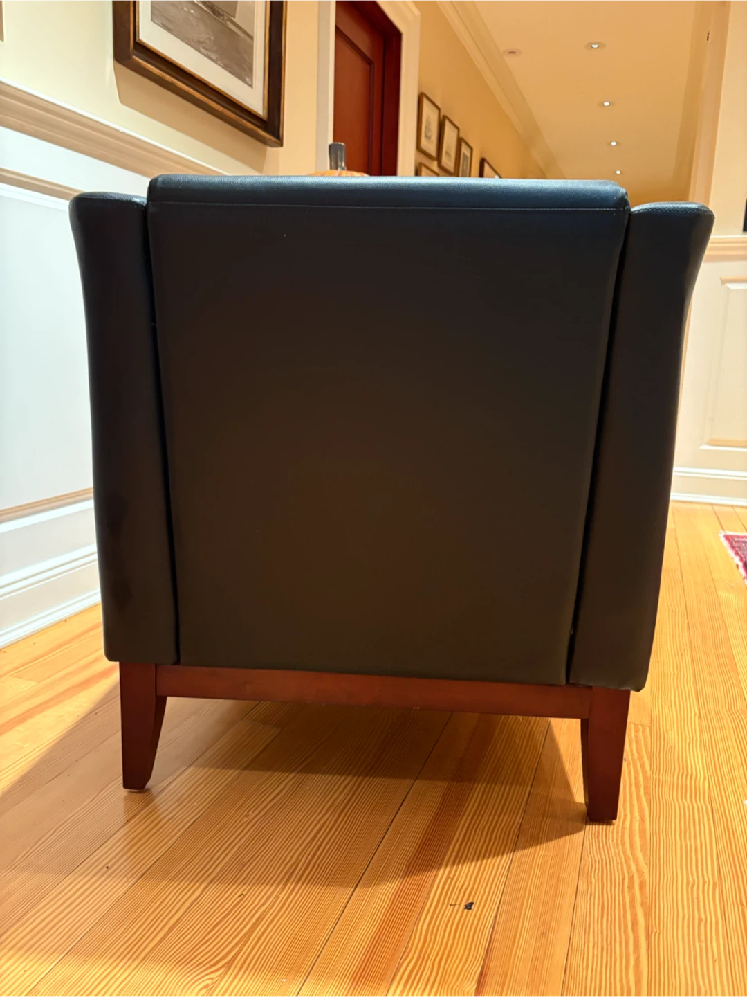 Black Leather Accent Chair - photo 4
