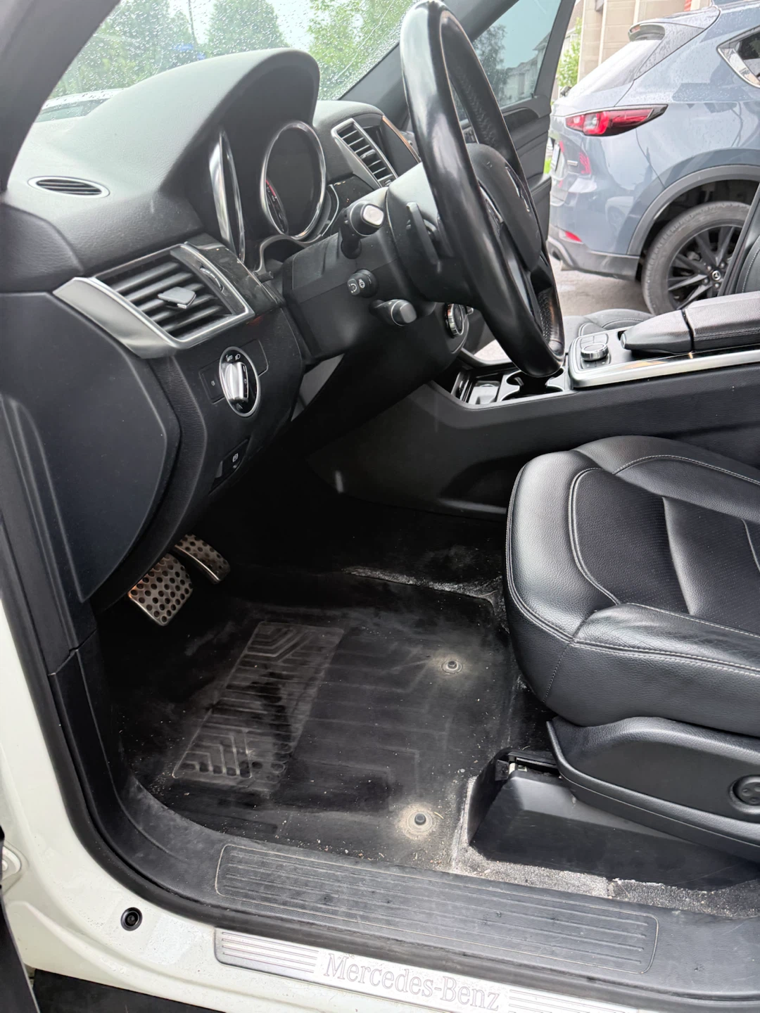 Car cleaning - photo 2