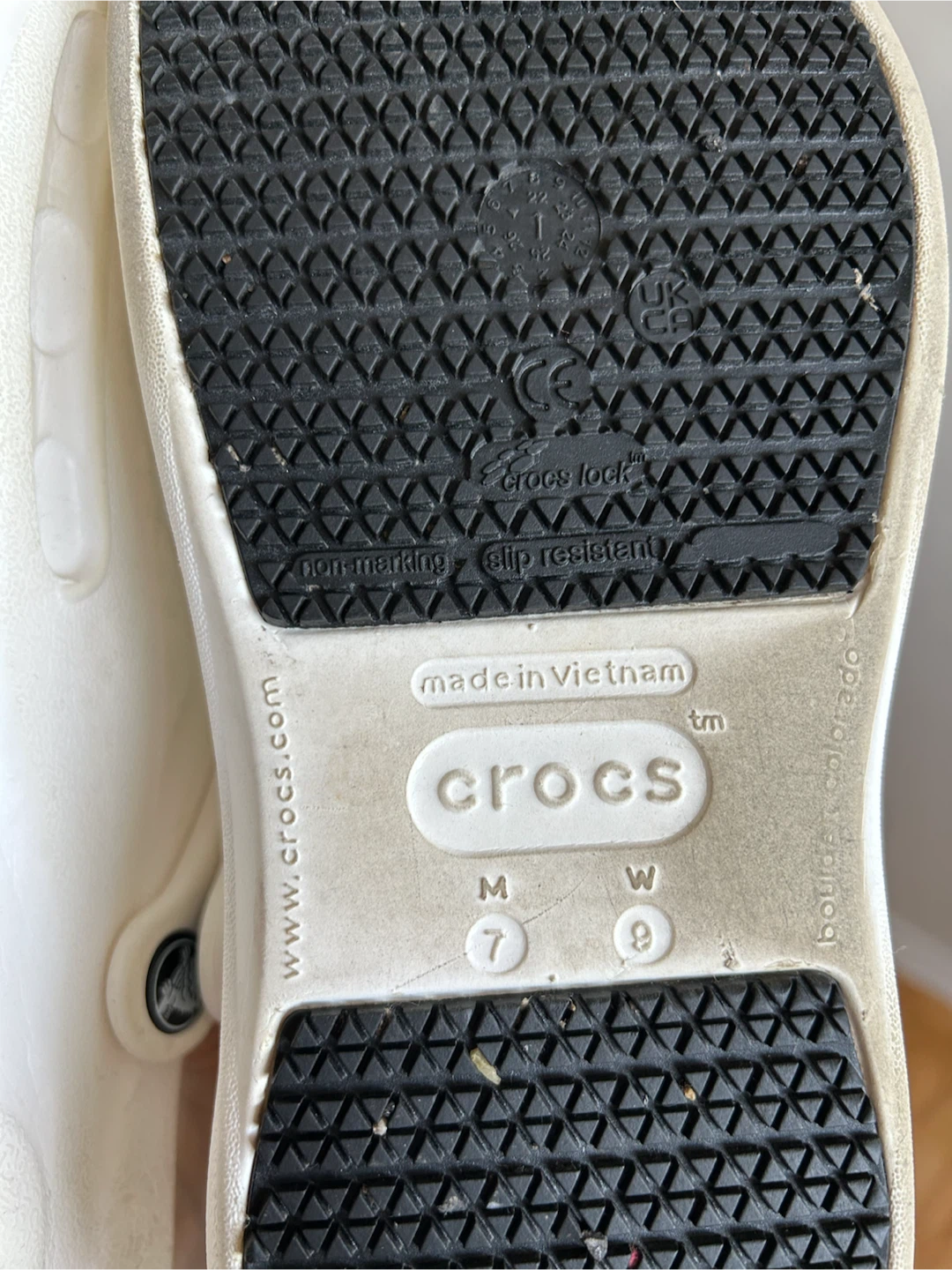 Crocs Work Shoes M7 W9 - photo 2