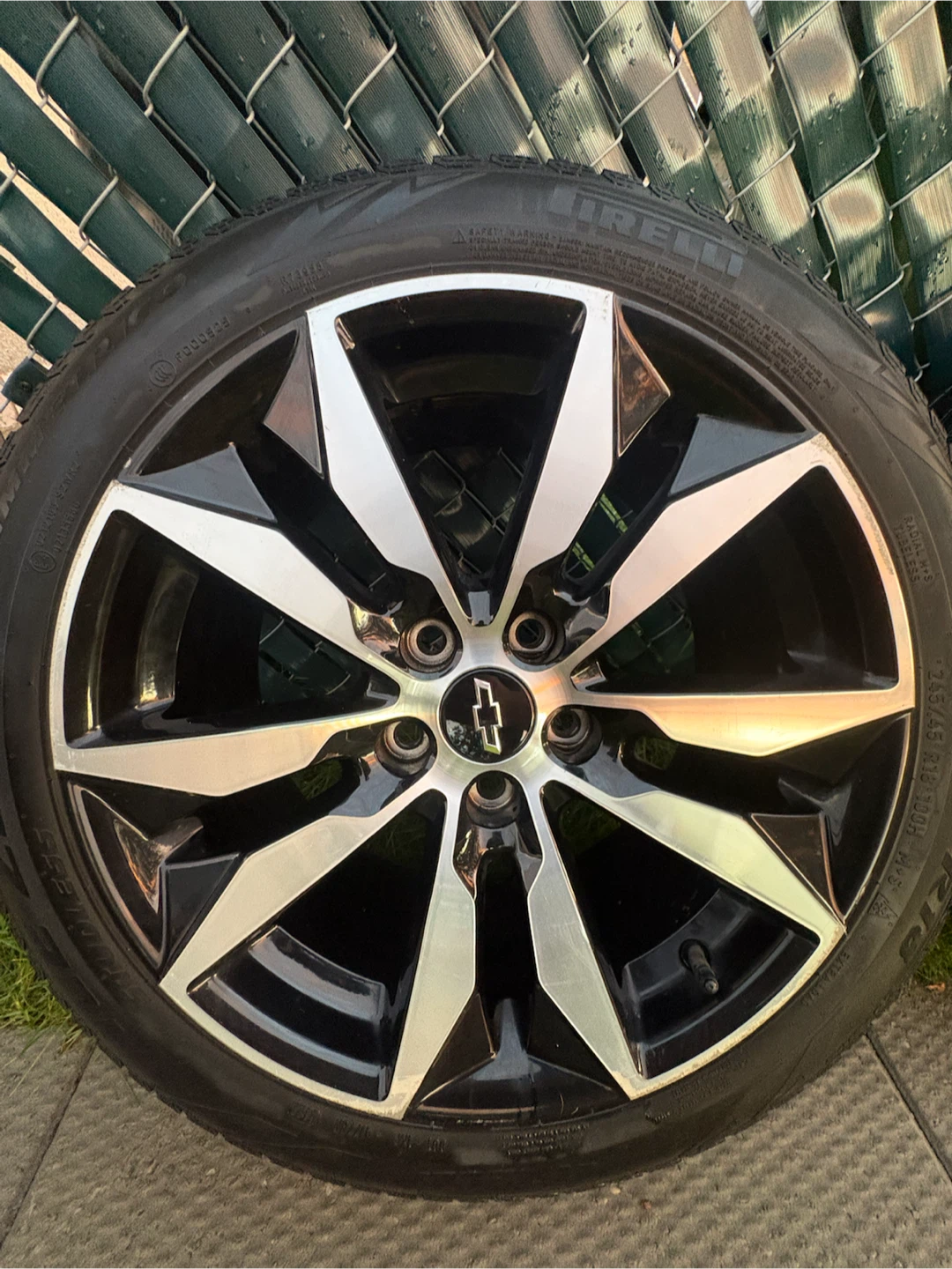 OEM Chevrolet 18” Wheels & Pirelli Ice Zero Winter  – Set of 3 - photo 2