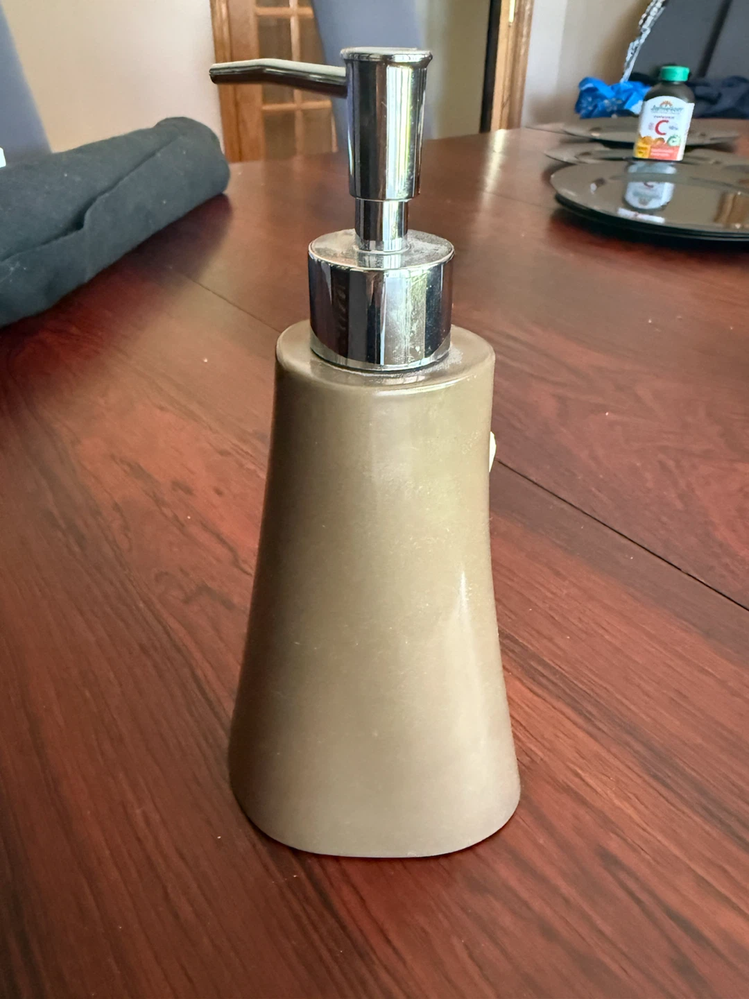 Hand Soap/Bath Lotion Dispenser - photo 2