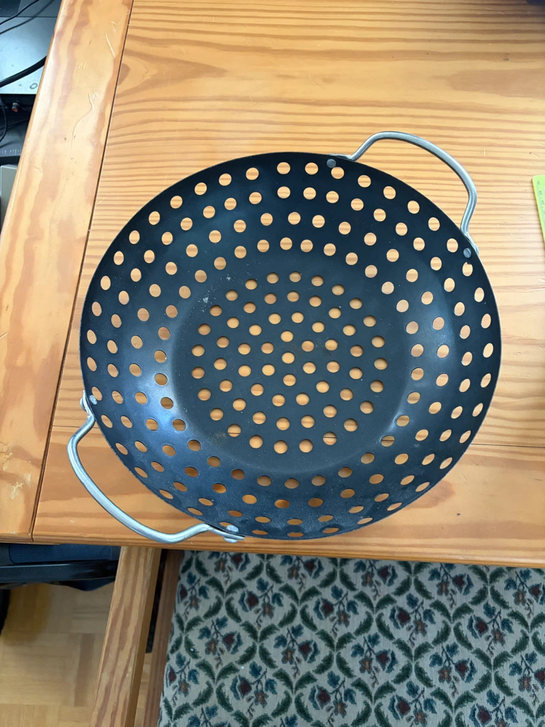 Outset Non-Stick Round Grill Wok