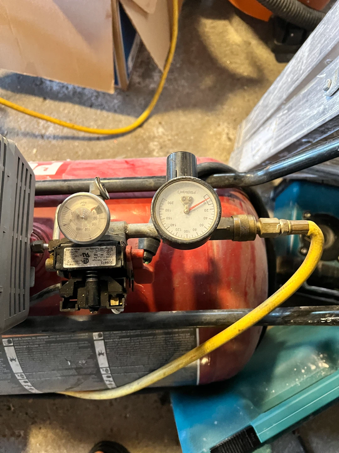 Porter-Cable 20 Gallon Air Compressor - photo 3