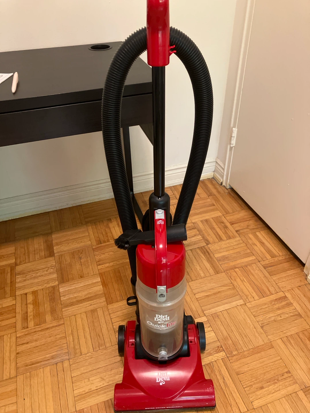 Dirt Devil QuickLite Bagless Vacuum