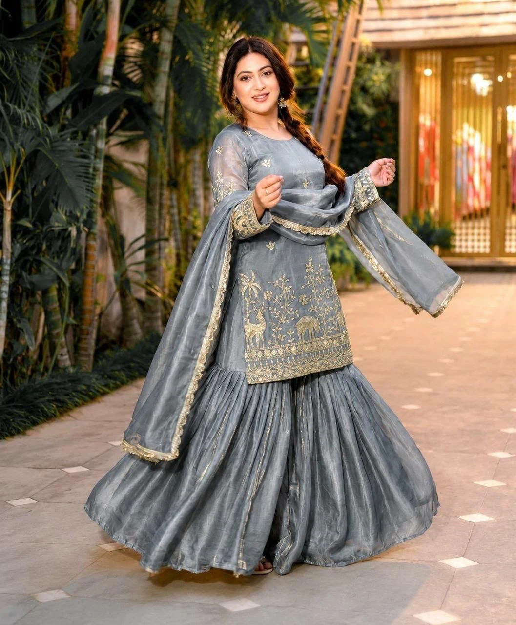 Women's Grey Embroidered Kurti Sharara Set with Dupatta - photo 2