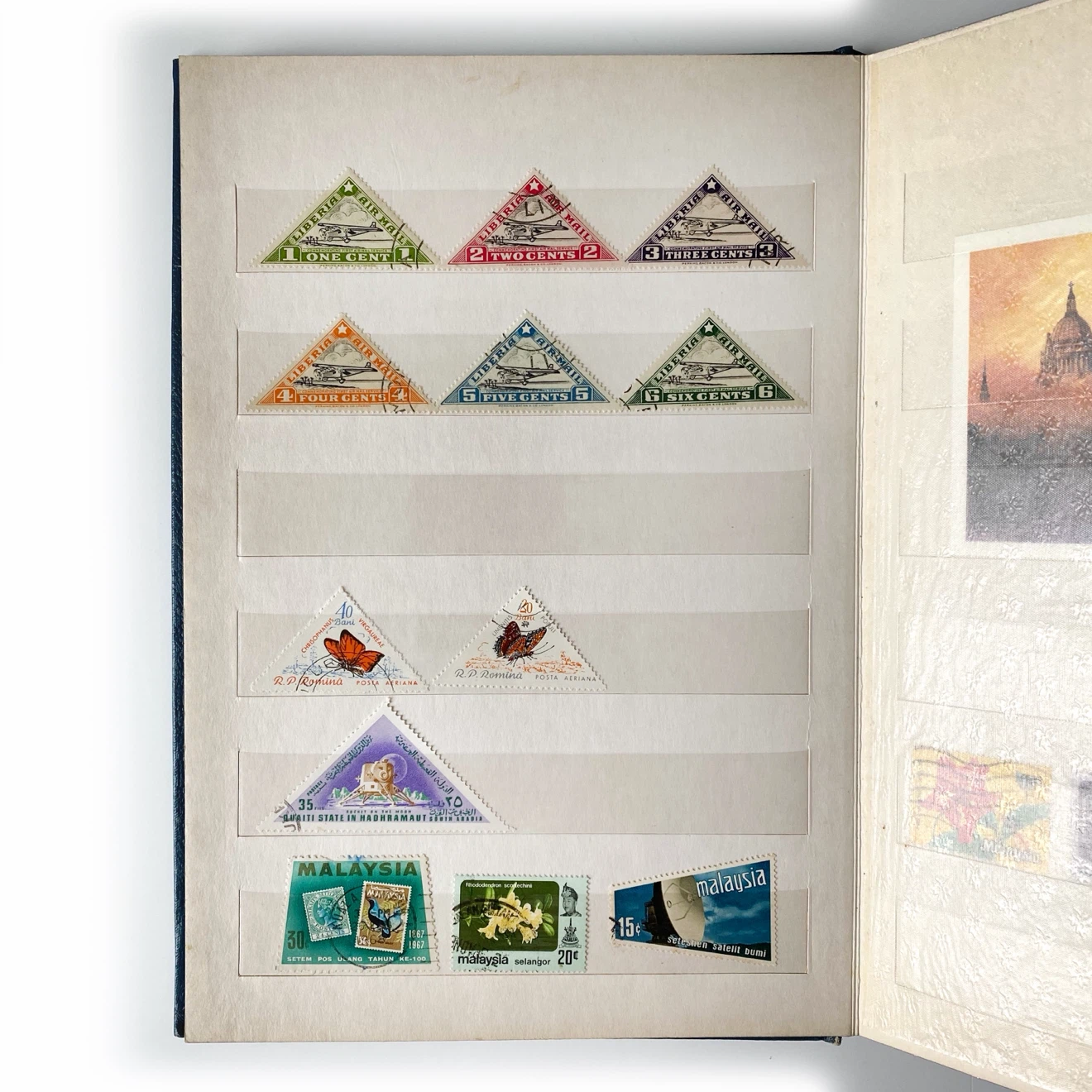 Vintage Stamp Album - photo 2