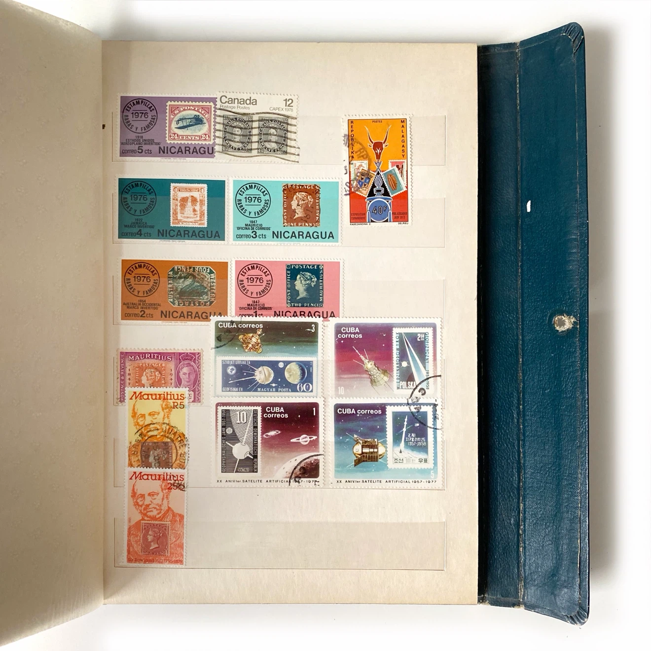 Vintage Stamp Album - photo 5