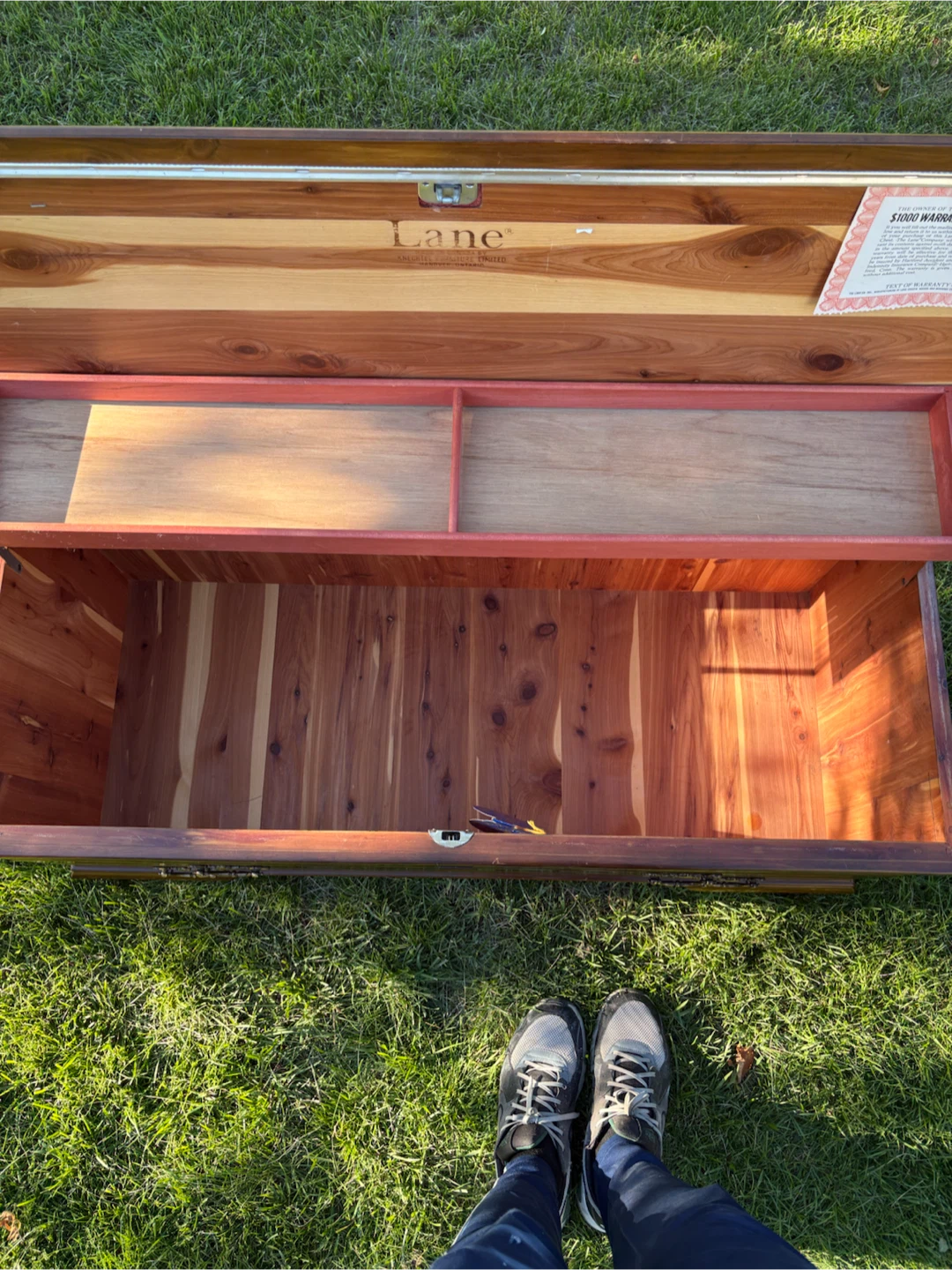 Vintage Lane Cedar Hope Chest  – Solid Cedar – Made in Canada - photo 4
