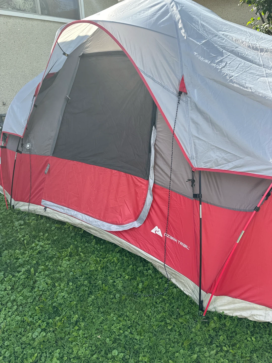 Ozark Trail 6-Person Dome Tent Combo with 2 Sleeping Bags - photo 2