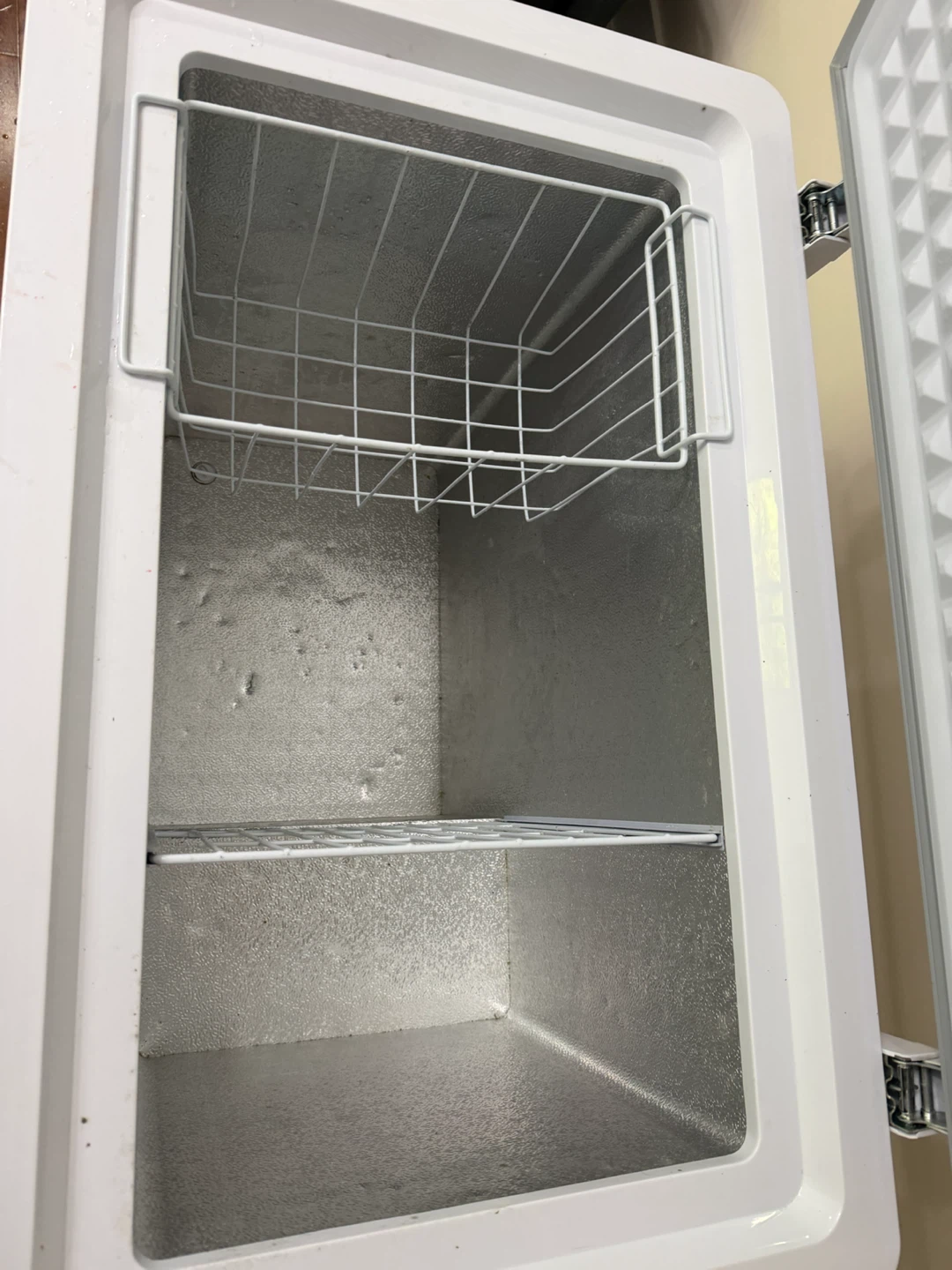 Danby Chest Freezer DCF051A3WDD - photo 2