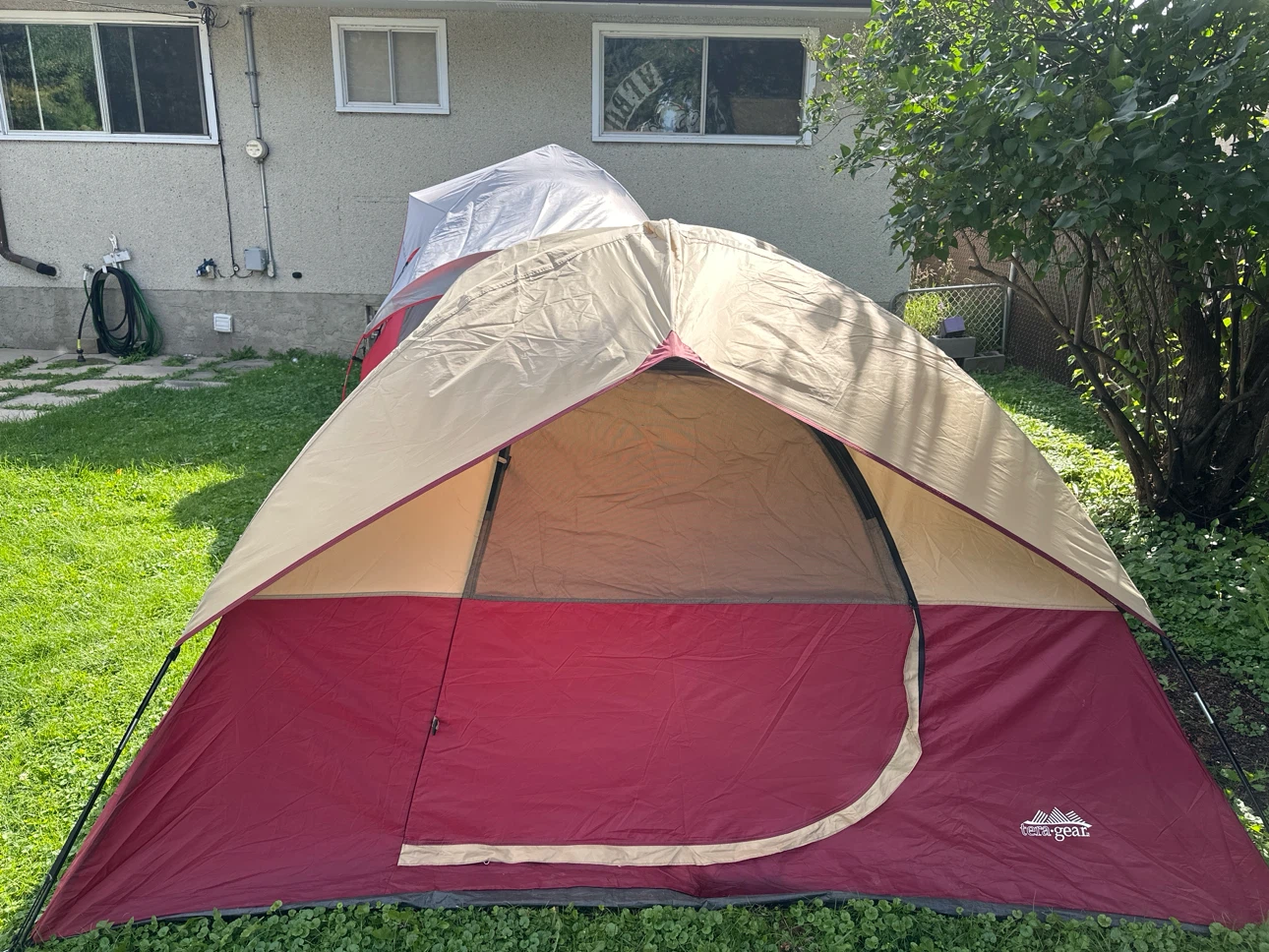 Tera Gear Dome Tent 9' x 7' - photo 2
