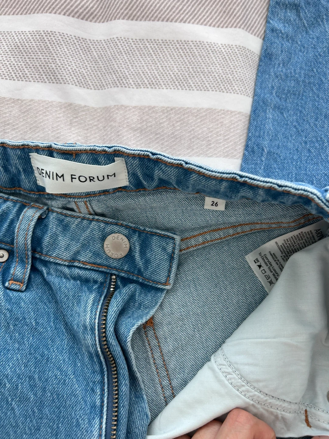 Aritzia Denim Forum THE ARLO CURVE-FIT HI-RISE STRAIGHT JEAN - photo 3
