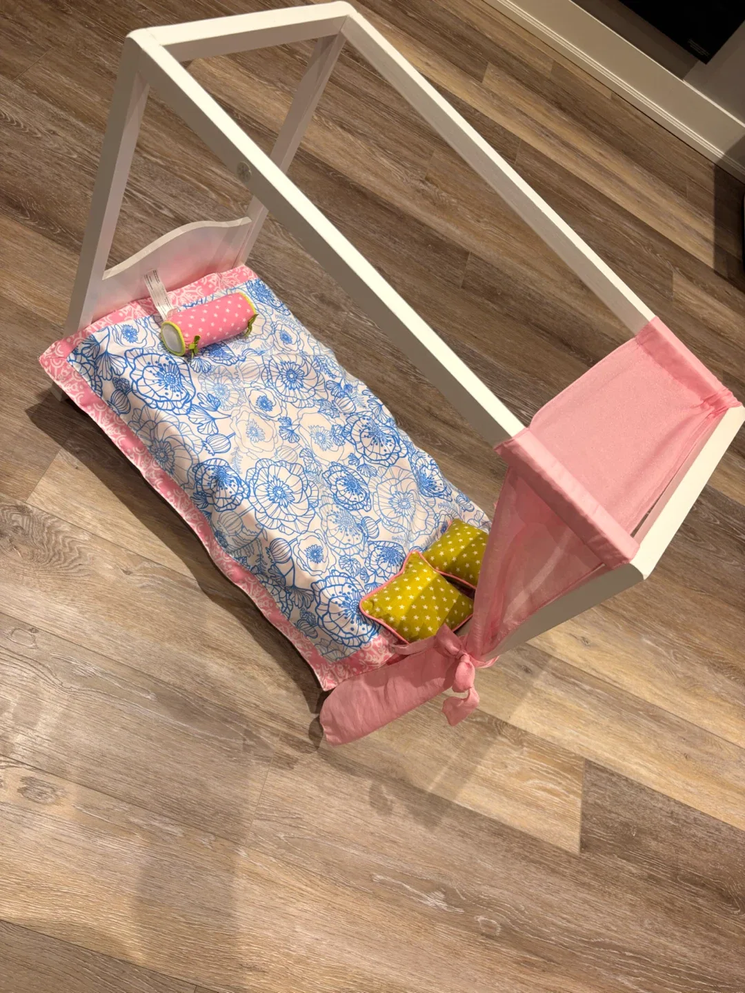 American Girl Doll Bed with Canopy and Bedding - photo 2