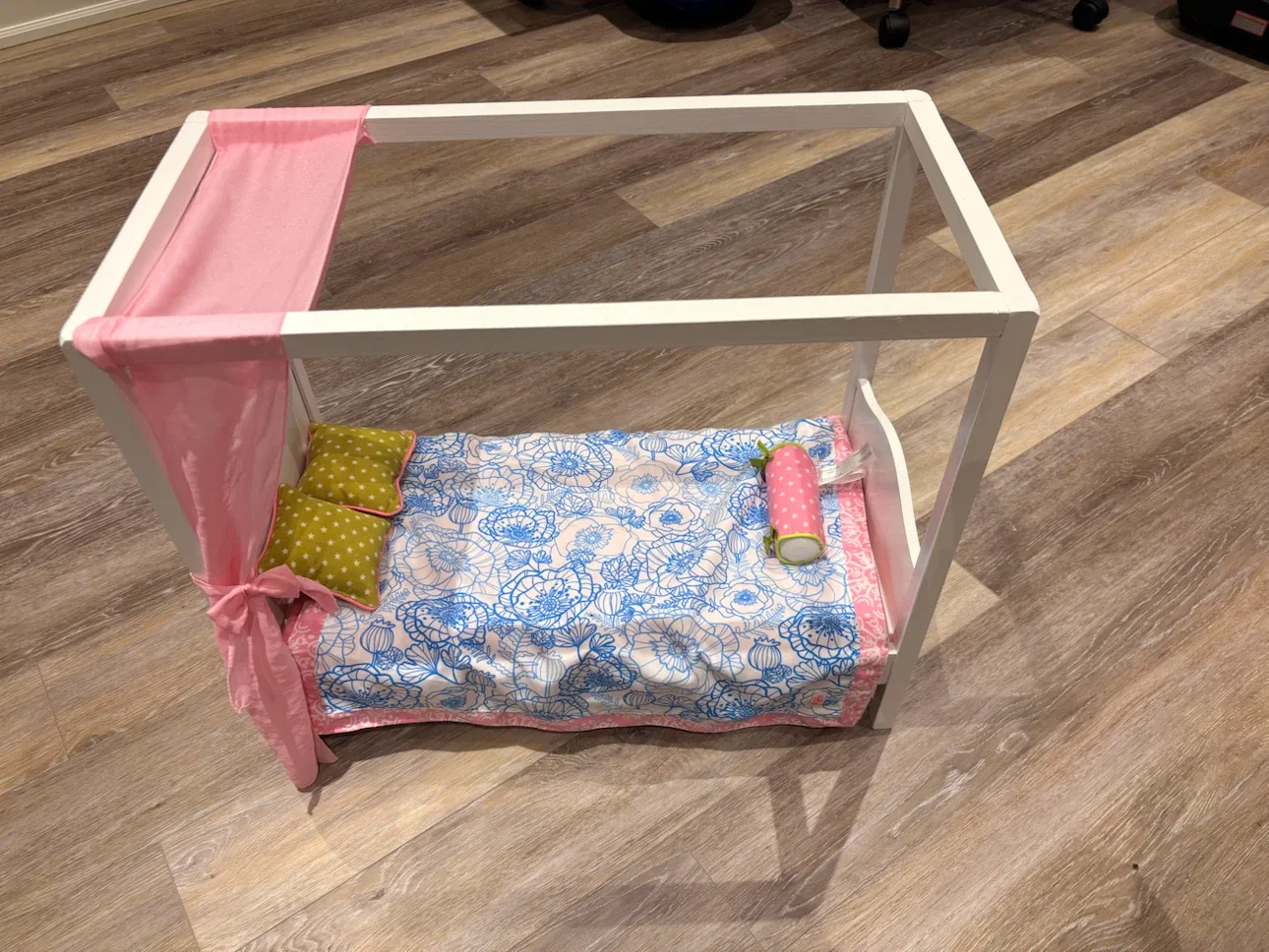 American Girl Doll Bed with Canopy and Bedding - photo 4