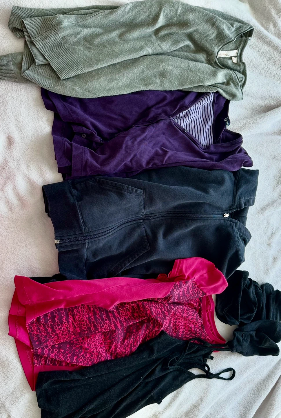 Assorted women's loungewear bundle - photo 2