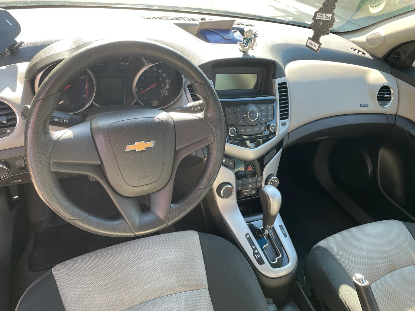 2012 Chevrolet Cruze LS Sedan - photo 4
