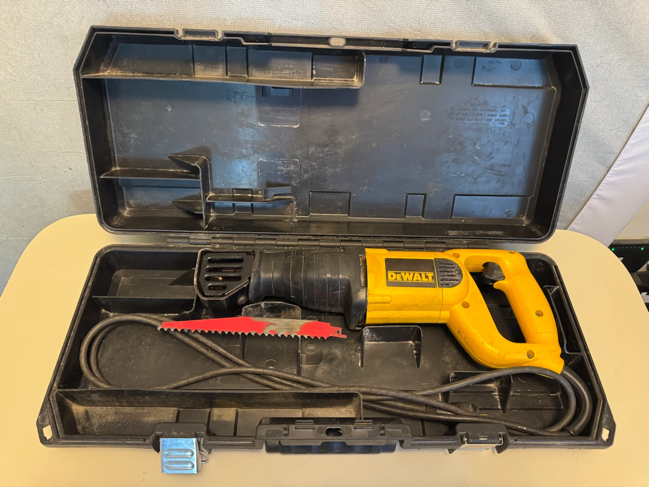DEWALT DW304P Reciprocating Saw with Case