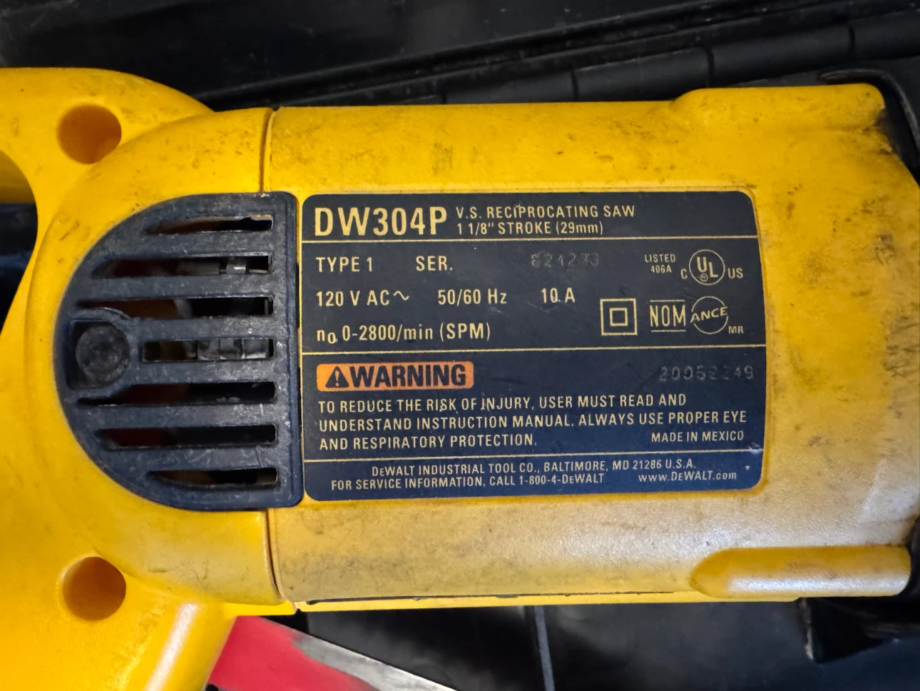 DEWALT DW304P Reciprocating Saw with Case - photo 2