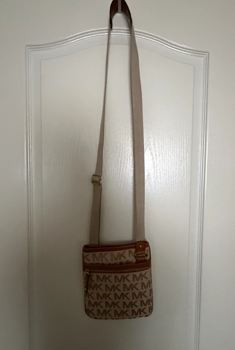 Michael Kors MK Logo Crossbody Bag - photo 2