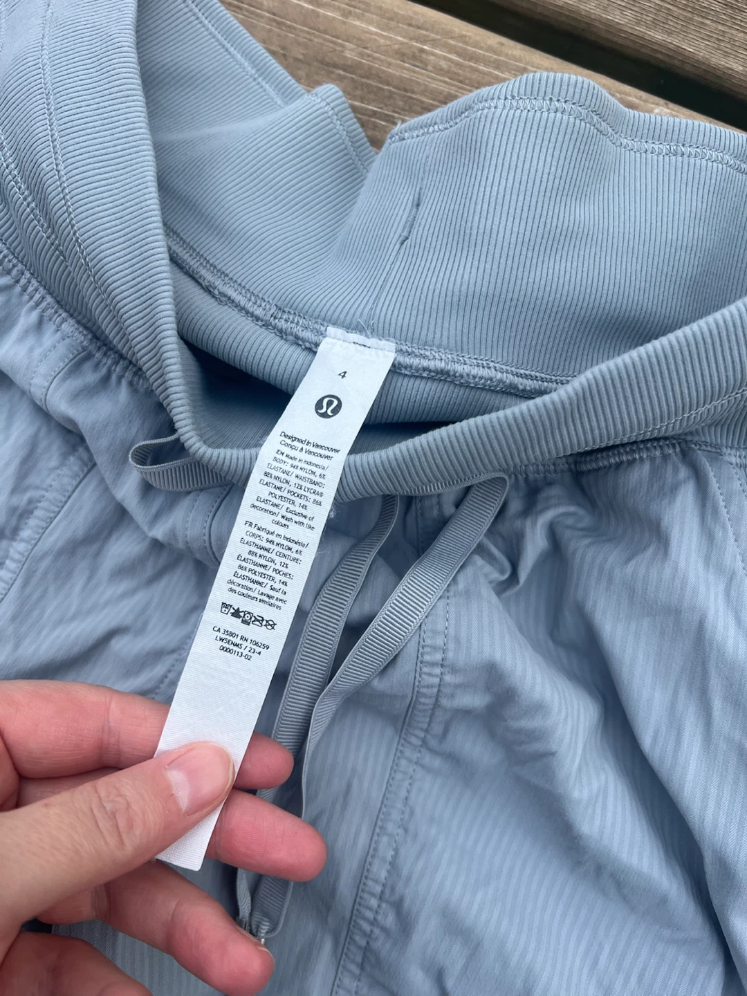 Like new Size 4 lulu dance studio pants - photo 2