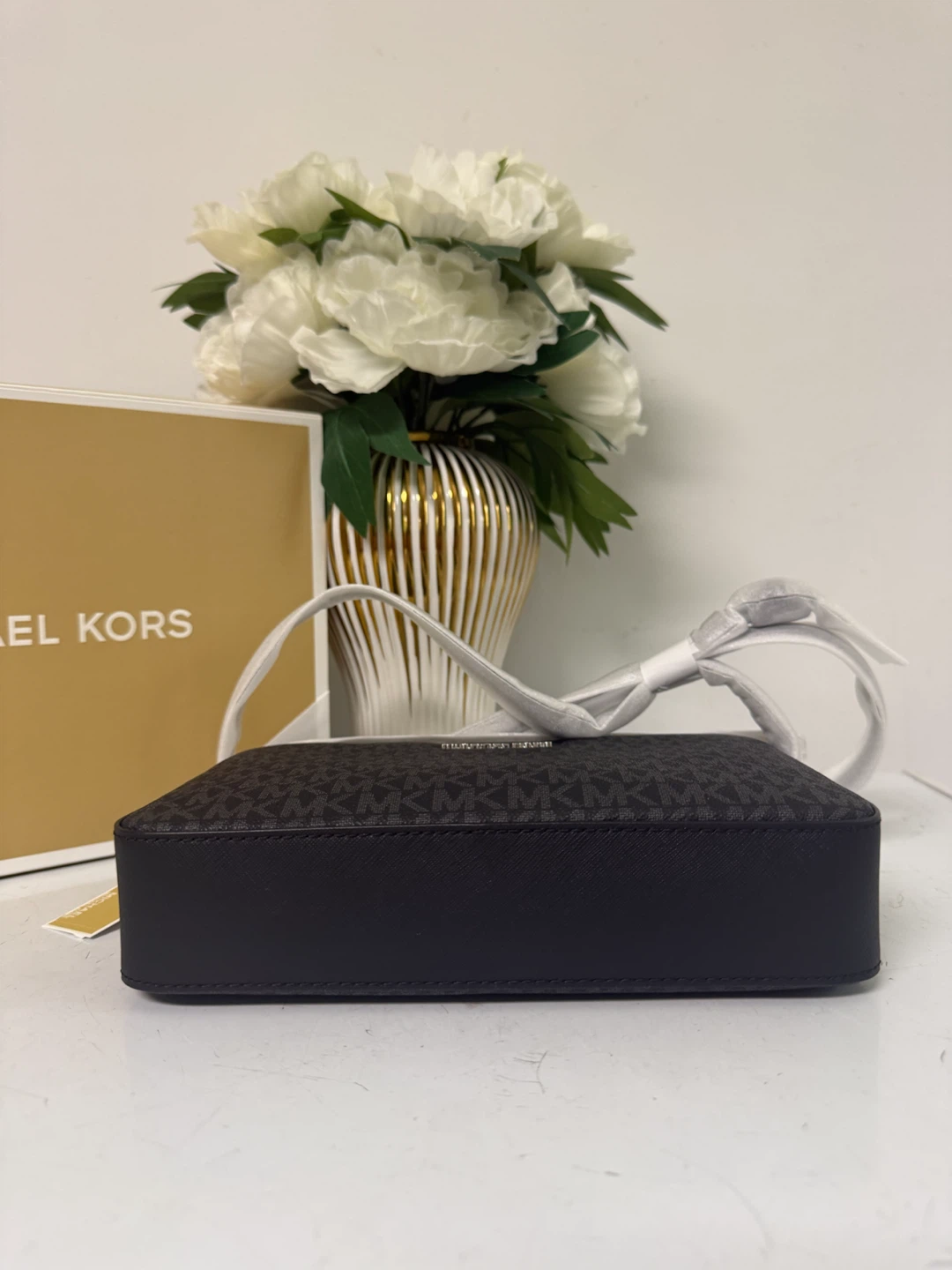Michael Kors Jet Set Item LG EW Crossbody Bag - photo 3