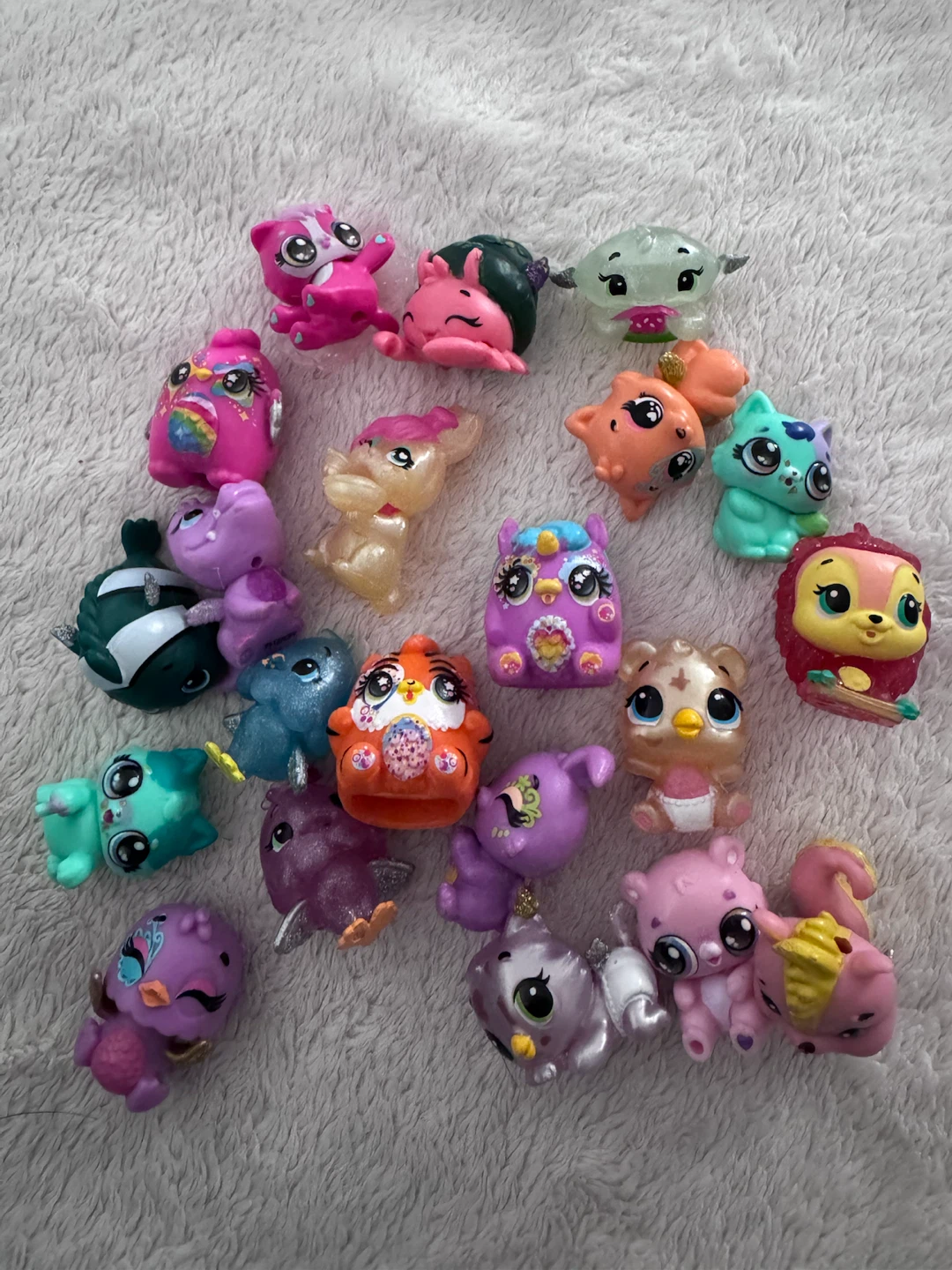 Hatchimals Colleggtibles Playset and Figure Lot - photo 5