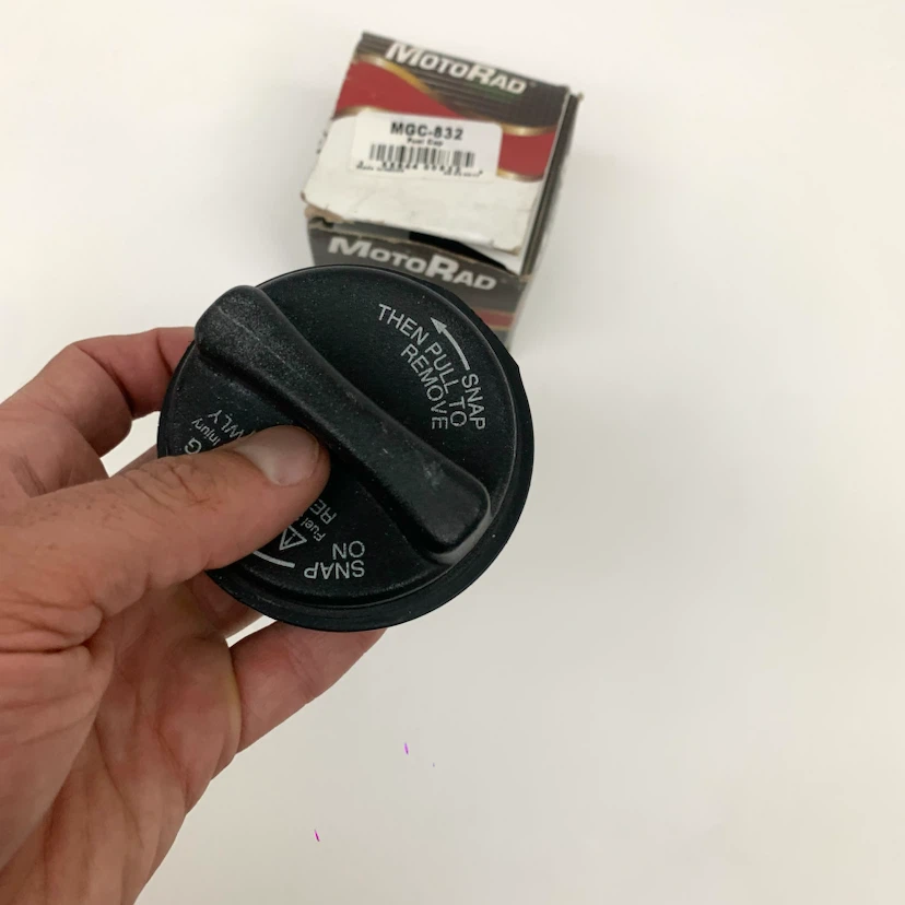 Fuel Gas Cap Replacement Locking Vehicle Cap MotoRad Auto Part - photo 4