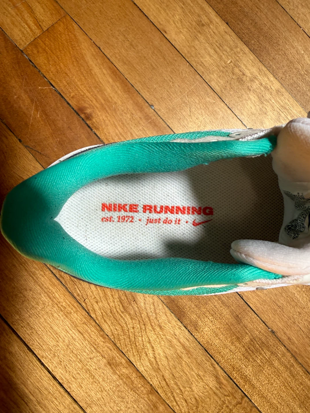 Nike running shoes size 8 - photo 3