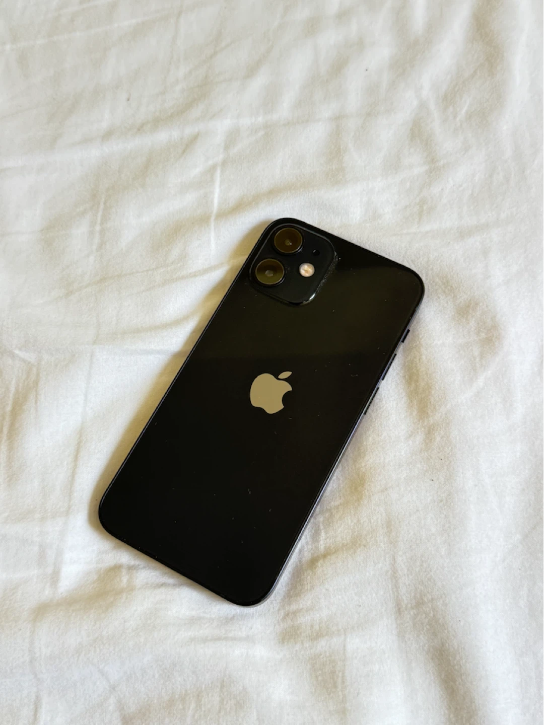 Black iPhone 12